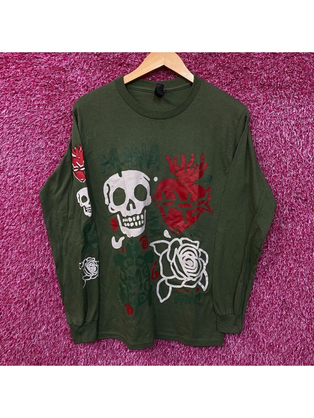 Maná "Vivir Sin Aire Tour" Skull & Rose Long Sleeve Graphic T-Shirt Small
